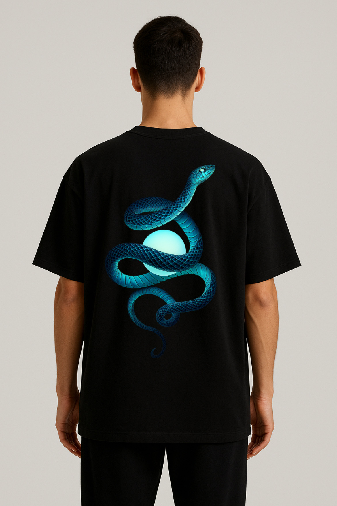 Artistic Serpent Design Oversized T-shirt - Image 21
