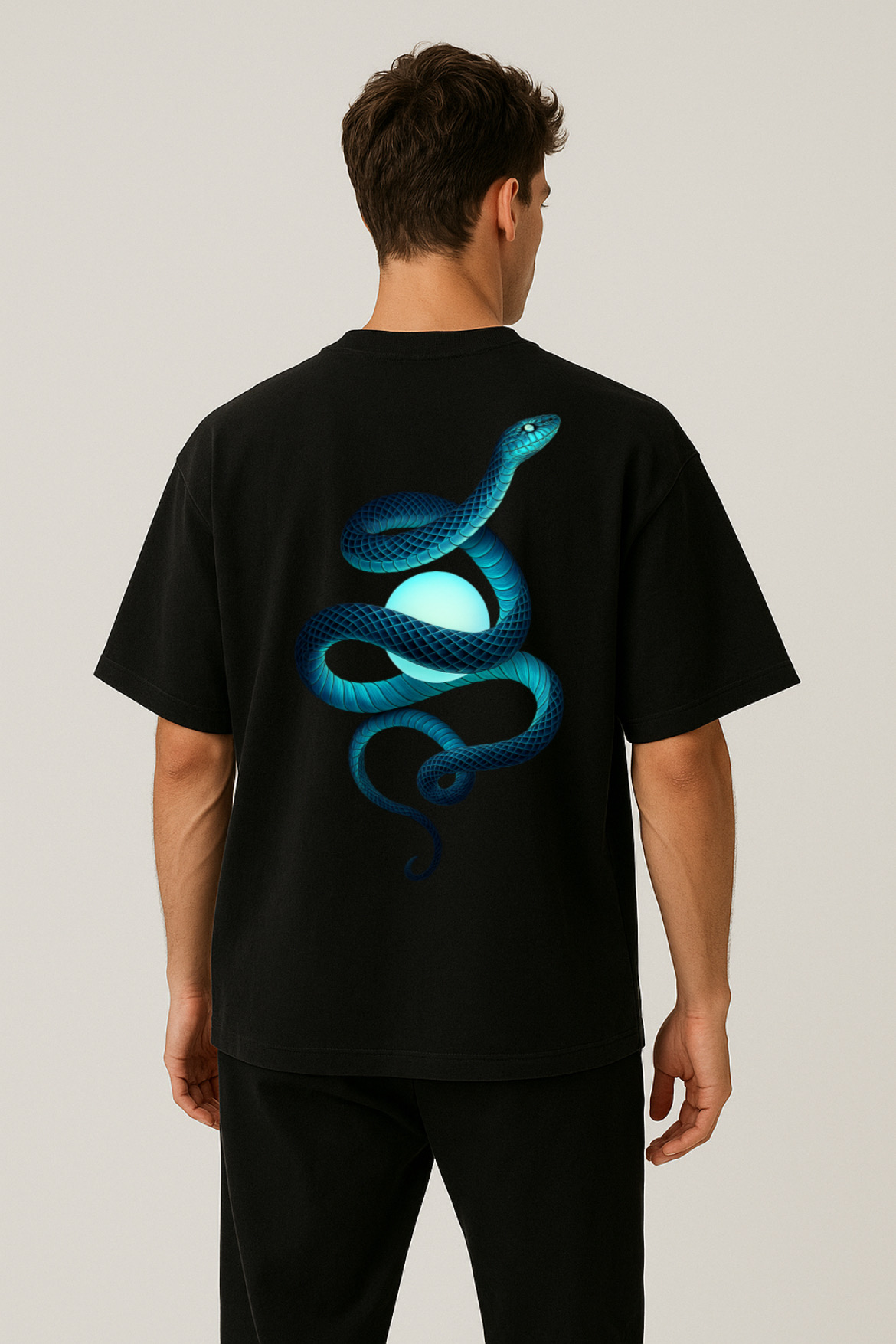 Artistic Serpent Design Oversized T-shirt - Image 18
