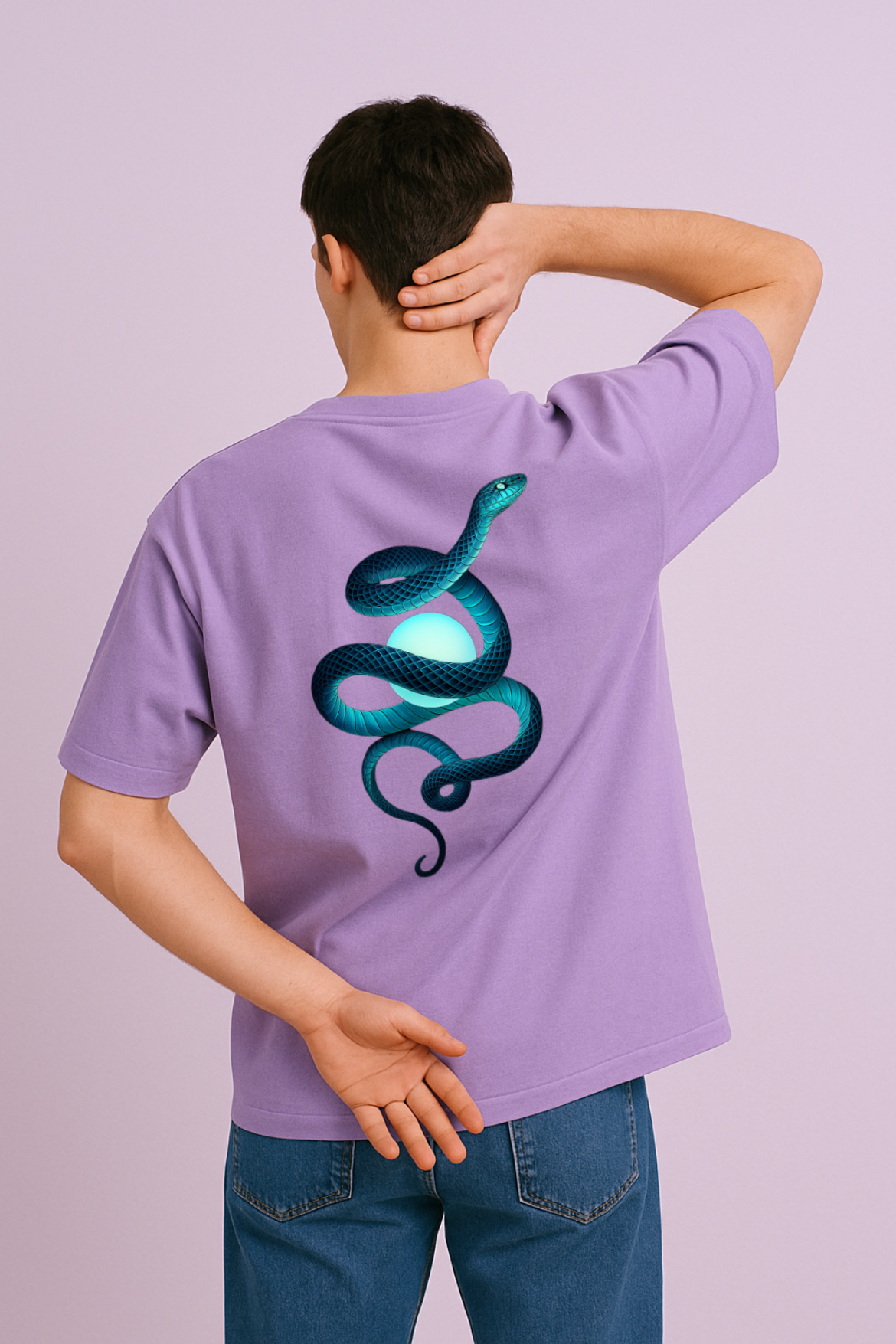 Artistic Serpent Design Oversized T-shirt - Image 16