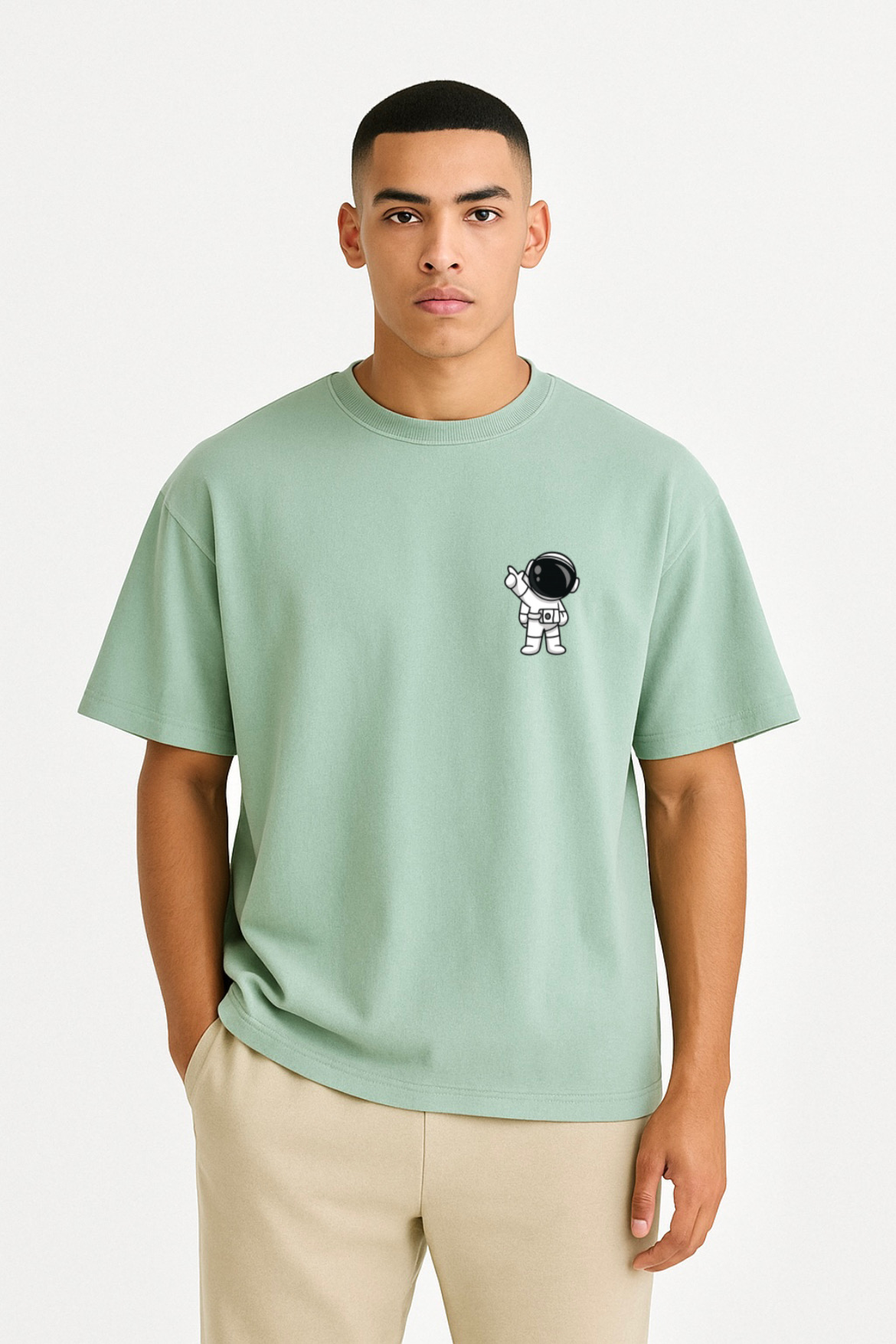 Astronaut Inspired Design Oversized T-shirt - Image 24