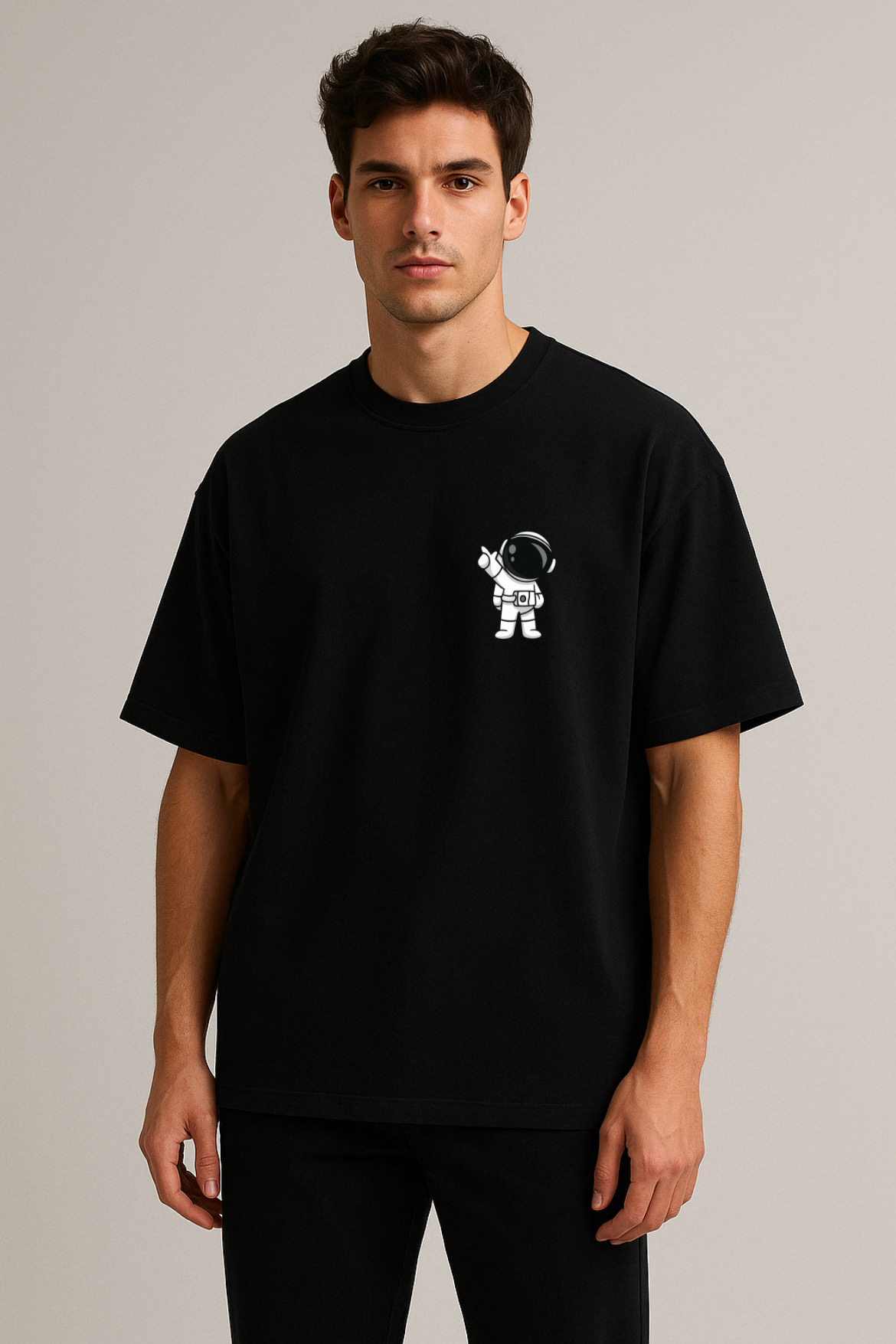 Astronaut Inspired Design Oversized T-shirt - Image 18