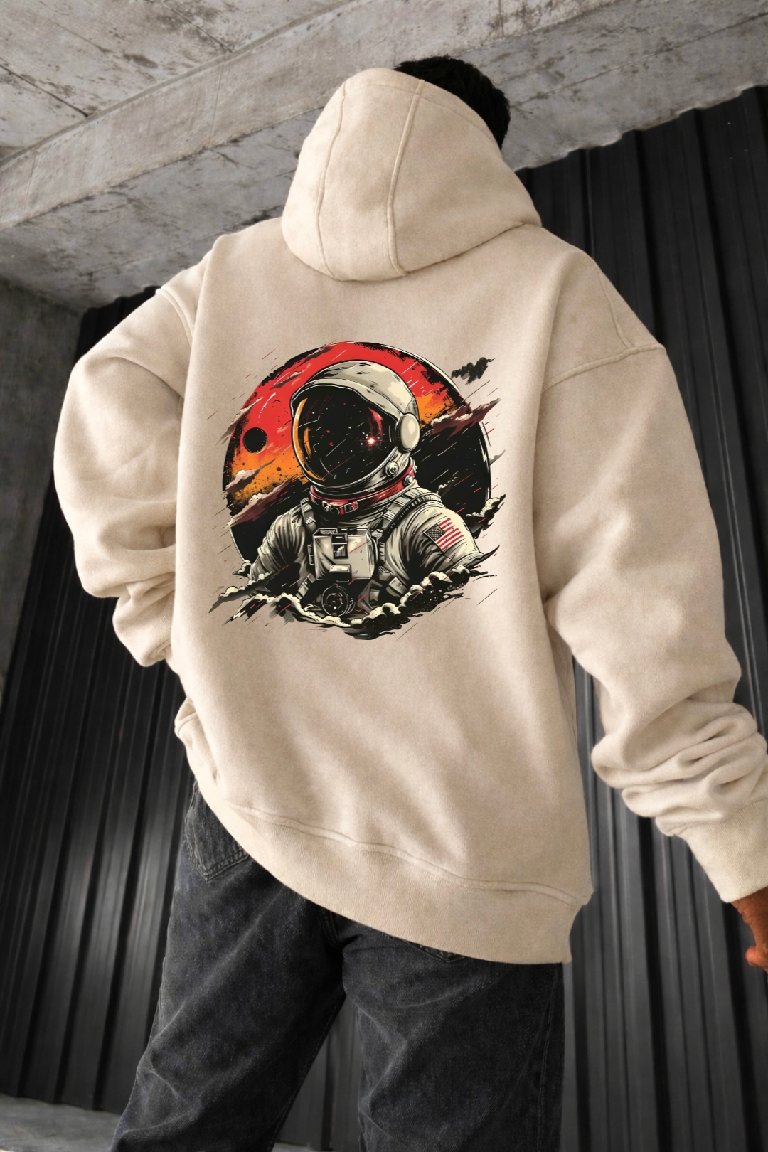 Astronaut and Moon Designed Oversized Hoodie - Image 8