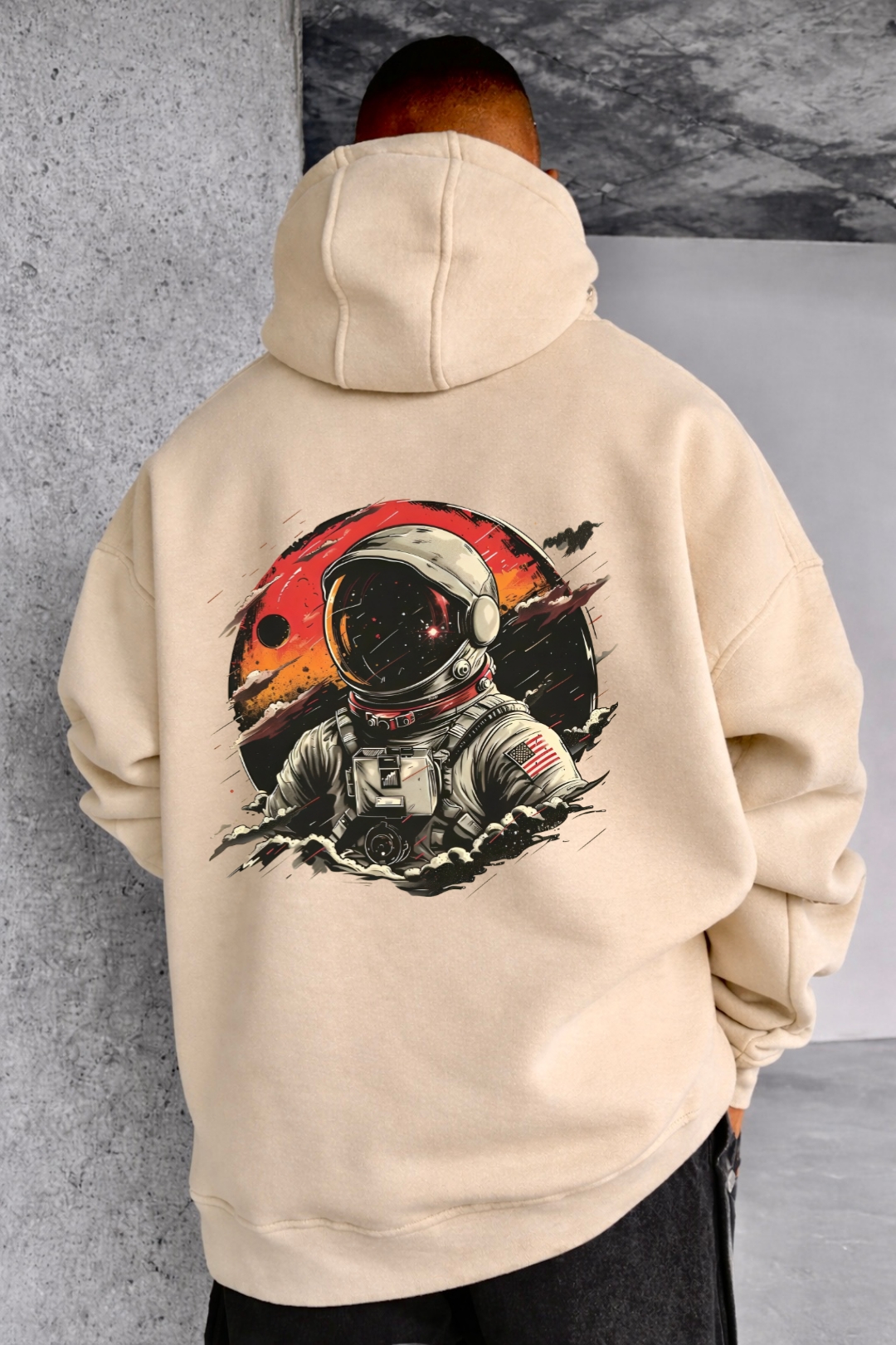 Astronaut and Moon Designed Oversized Hoodie - Image 6