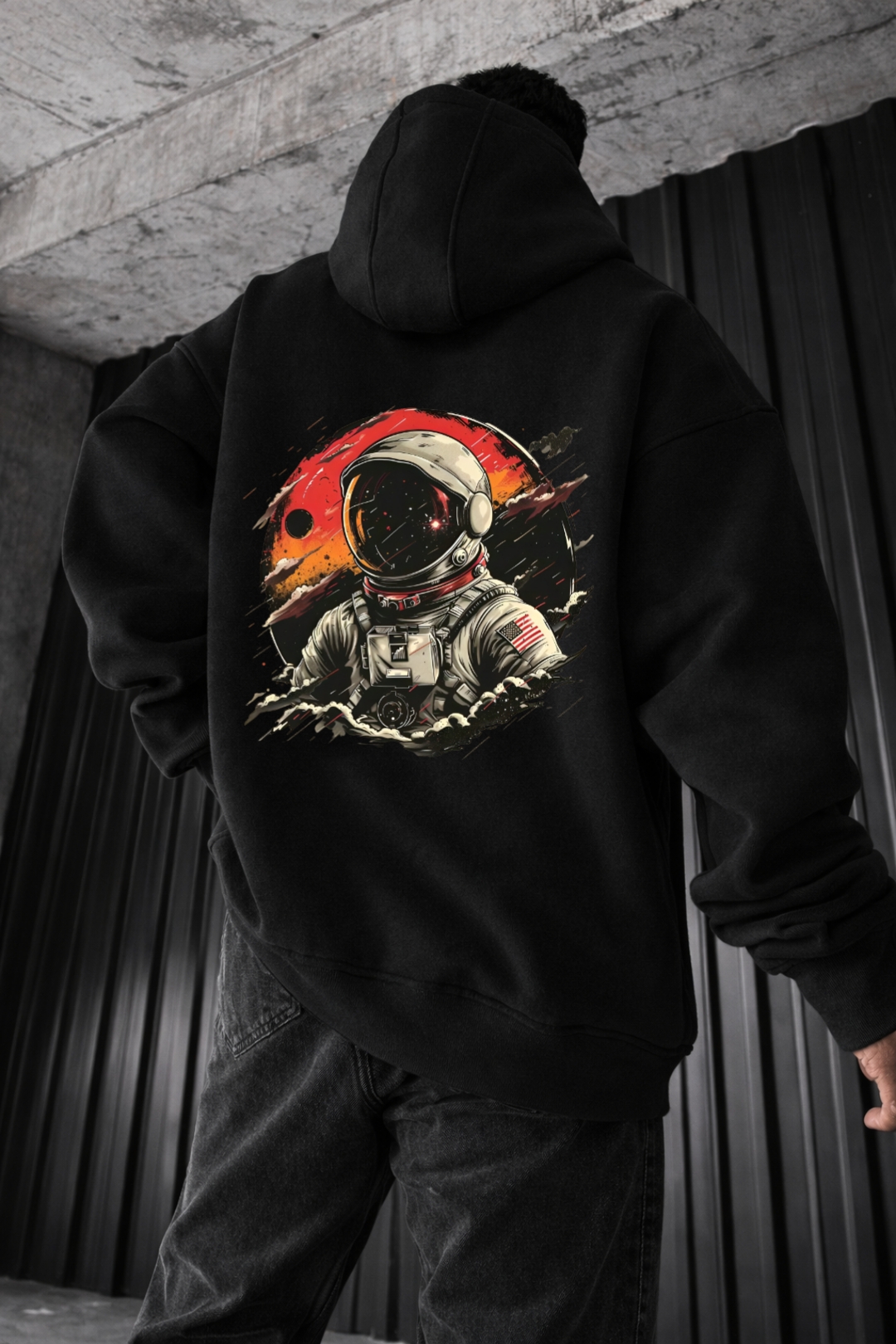 Astronaut and Moon Designed Oversized Hoodie - Image 4